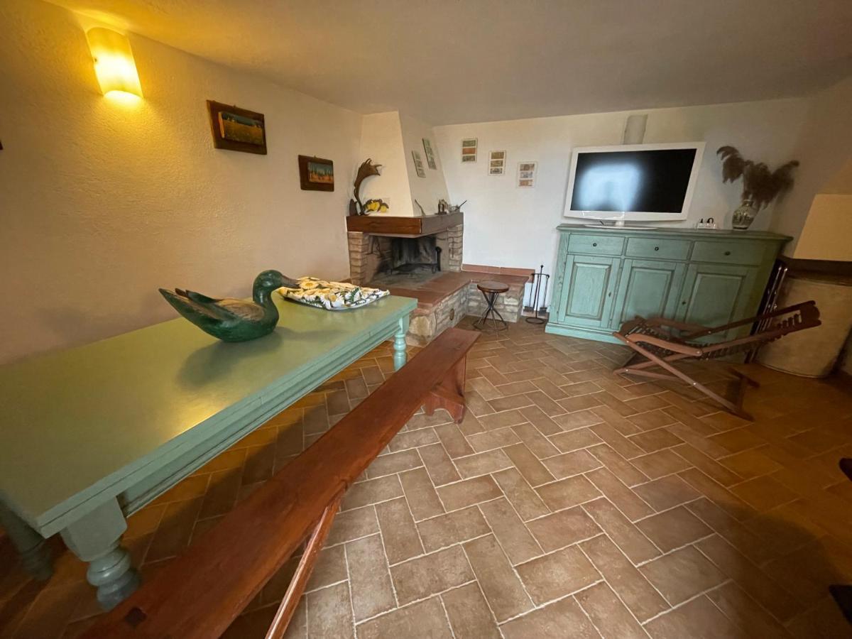 Il Rifugio Nelle Crete Apartment Vescona Exterior photo